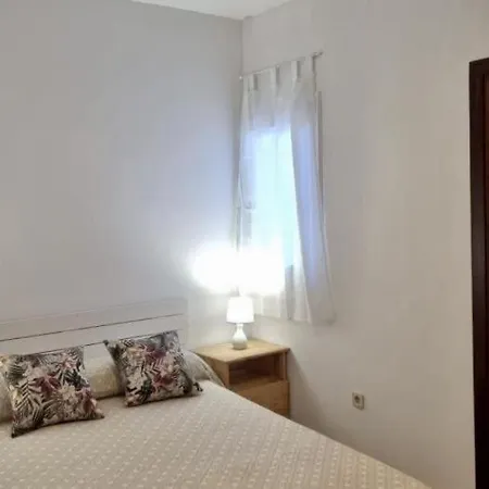 Two-bedroom In The Town Center * Tossa de Mar