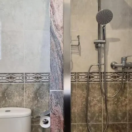 Two-bedroom In The Town Center Tossa de Mar