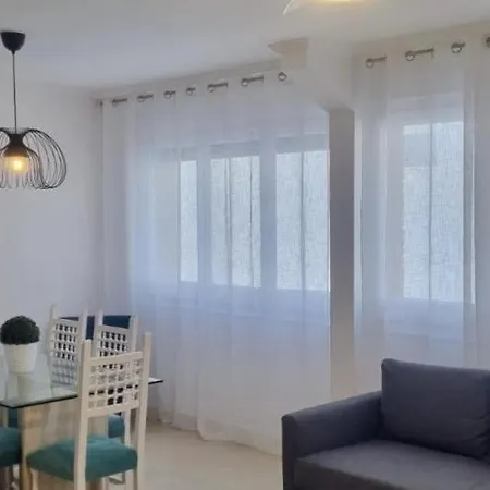 Two-bedroom In The Town Center Tossa de Mar